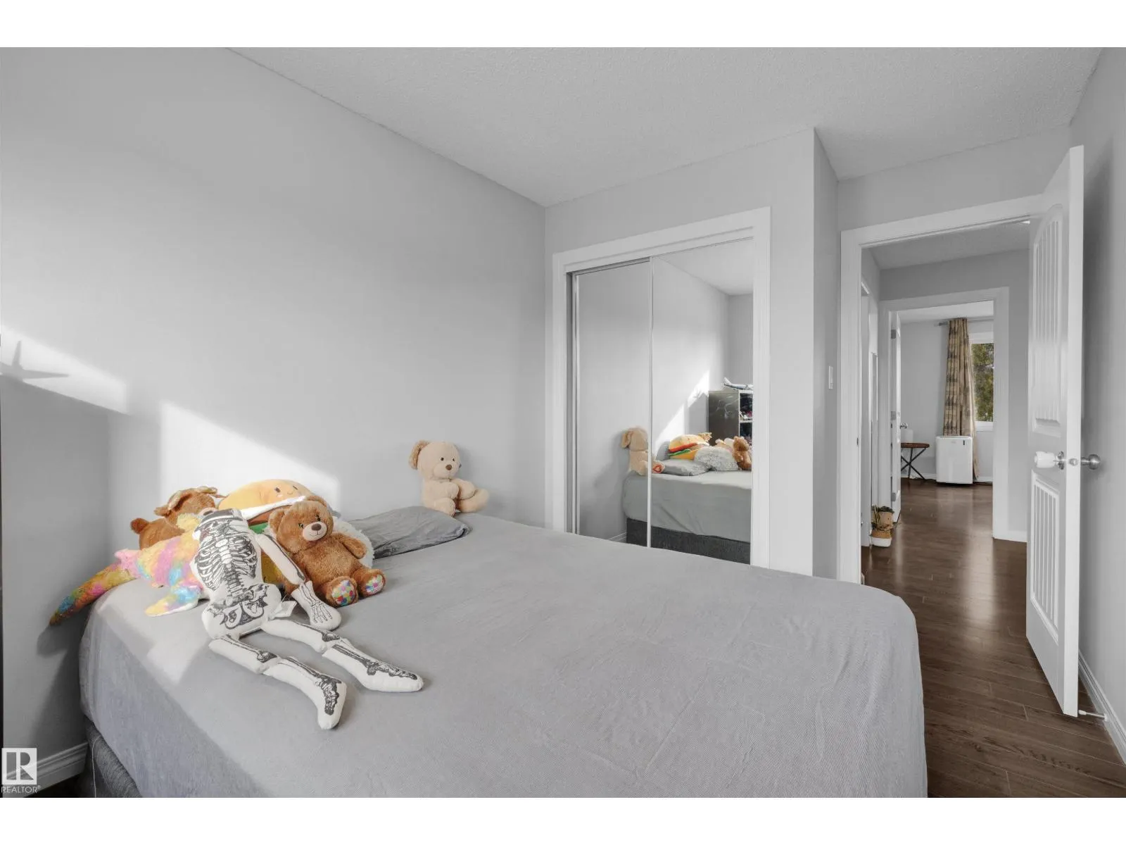 75 GRAND MEADOW CR NW