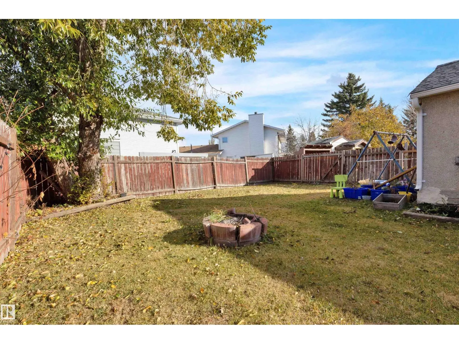 75 GRAND MEADOW CR NW