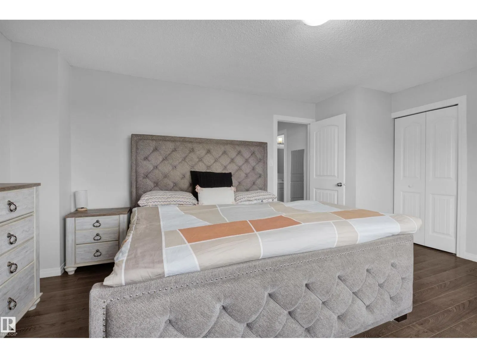 75 GRAND MEADOW CR NW