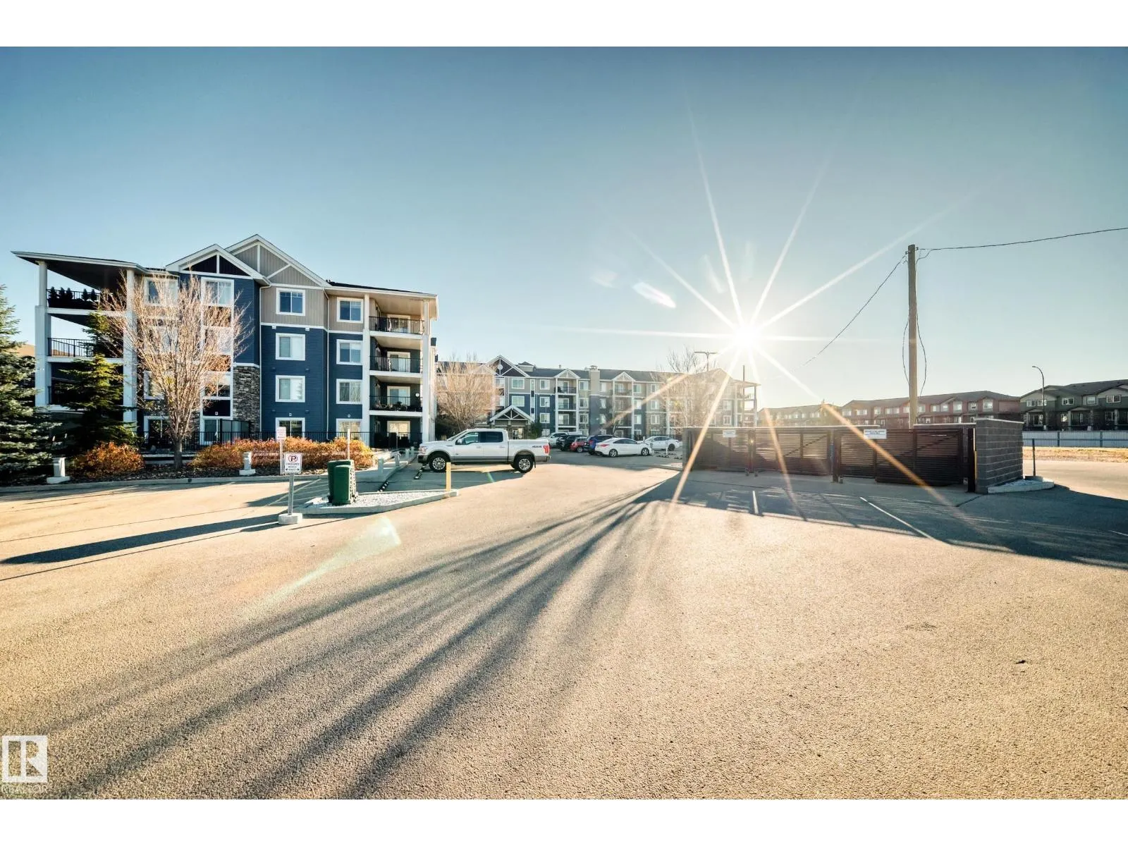 #303 4008 SAVARYN DR SW