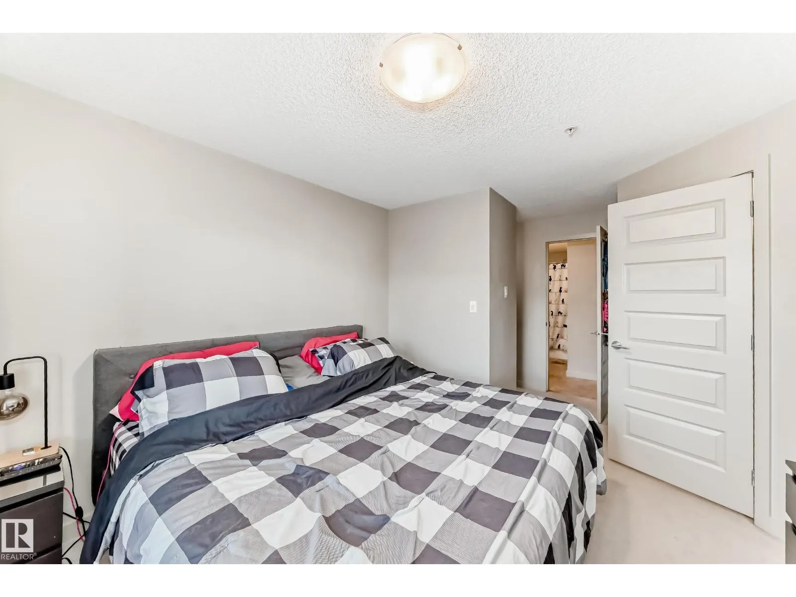 #303 4008 SAVARYN DR SW