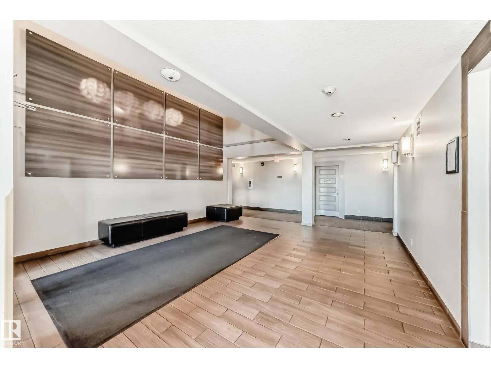 #303 4008 SAVARYN DR SW