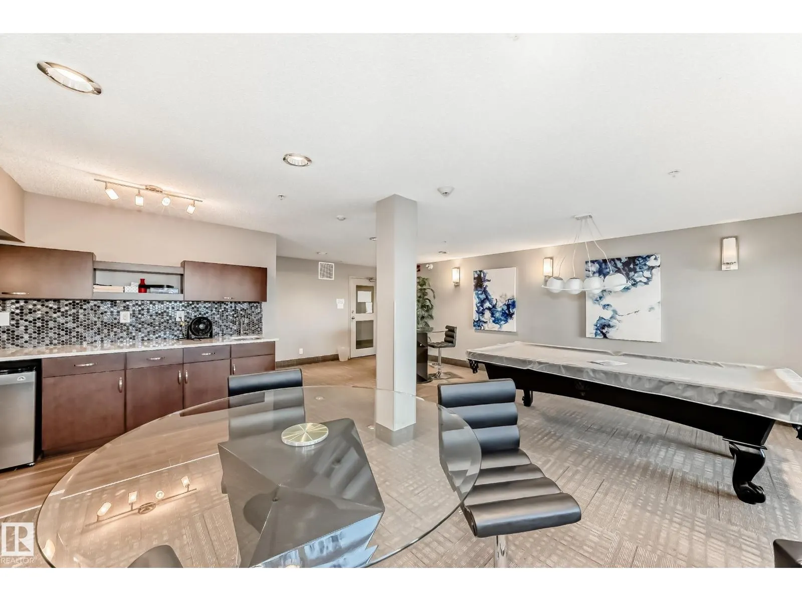 #303 4008 SAVARYN DR SW