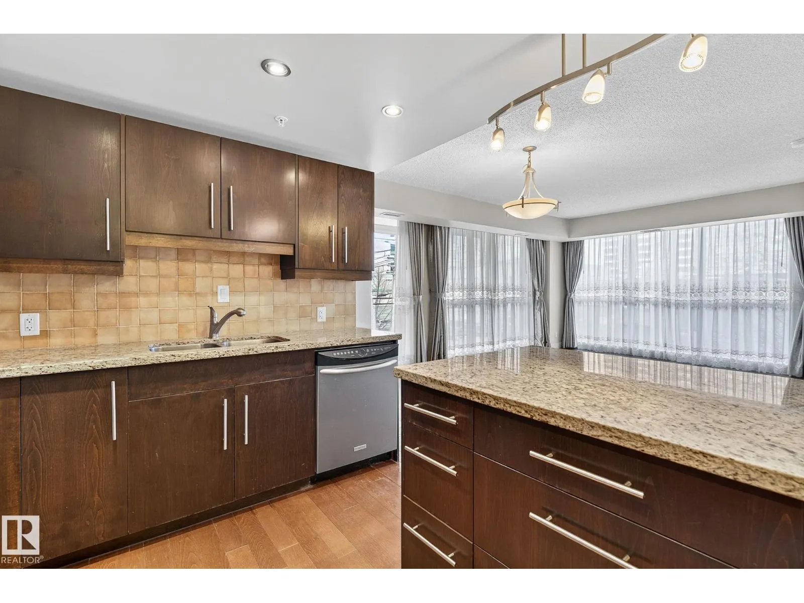 #203 10046 117 ST NW