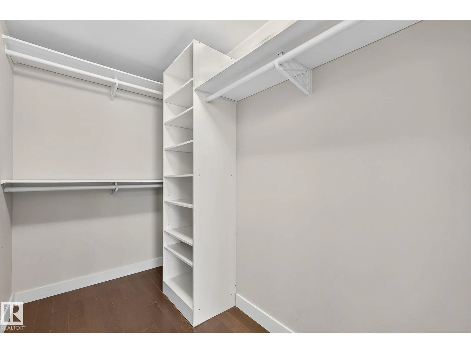 #203 10046 117 ST NW