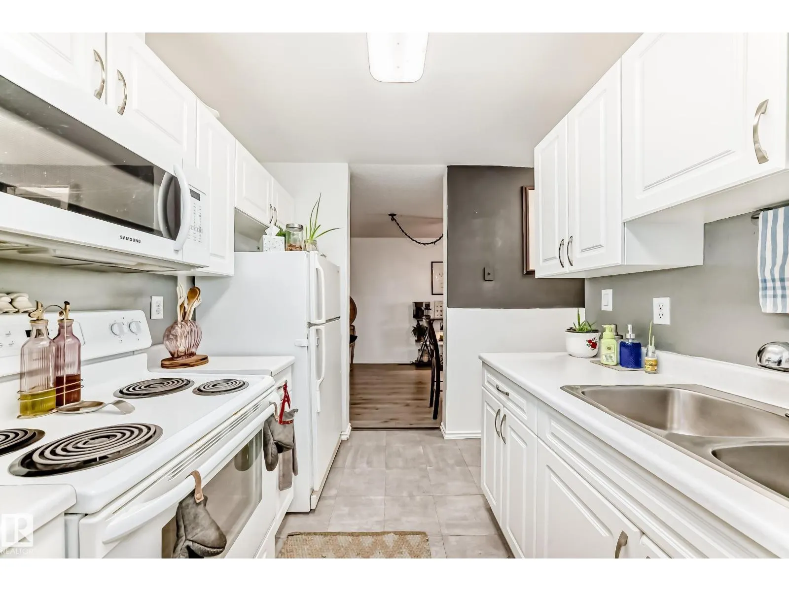 17116 108 ST NW