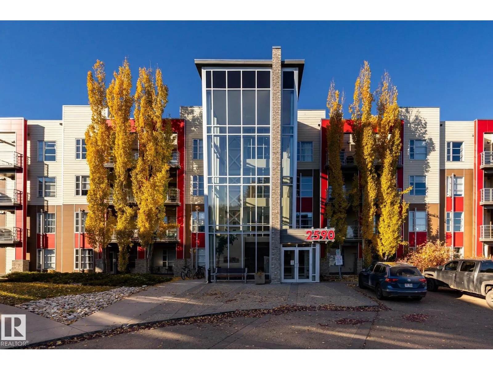 #203 2590 ANDERSON WY SW