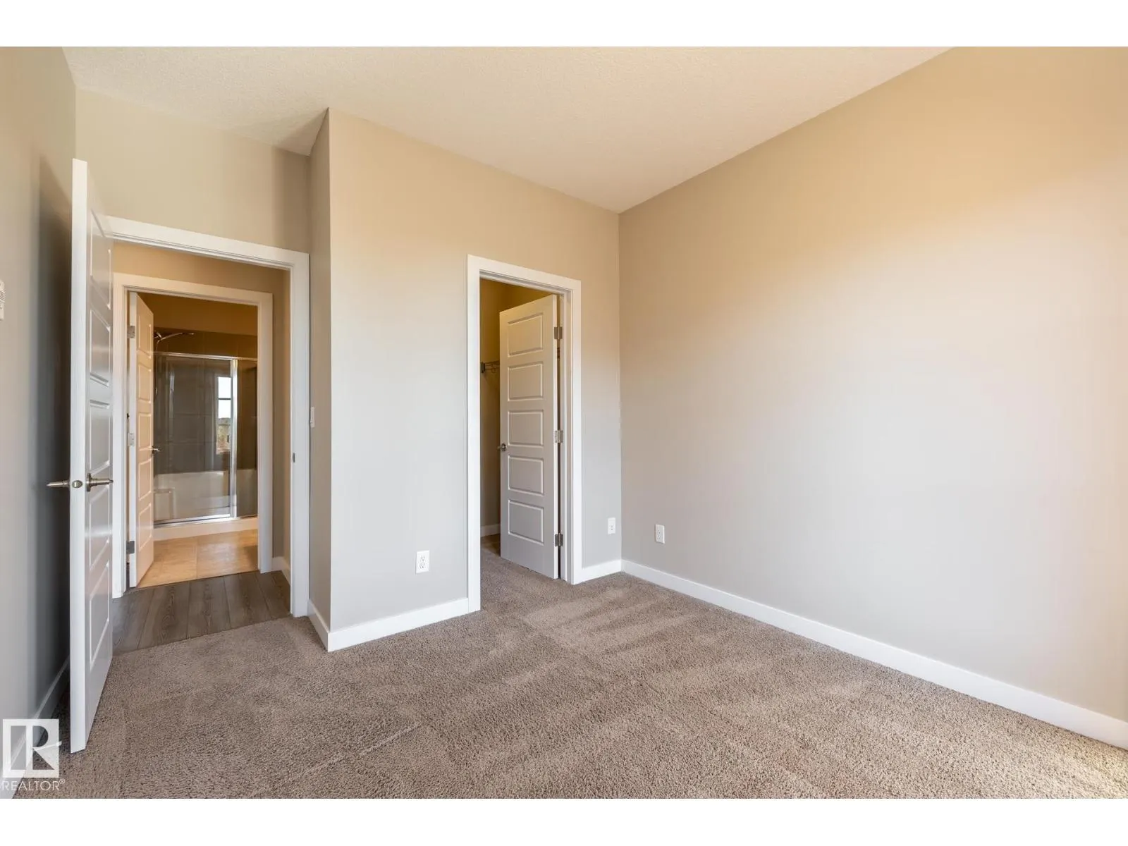 #203 2590 ANDERSON WY SW