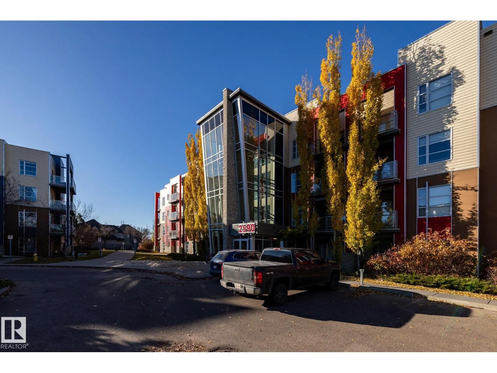 #203 2590 ANDERSON WY SW