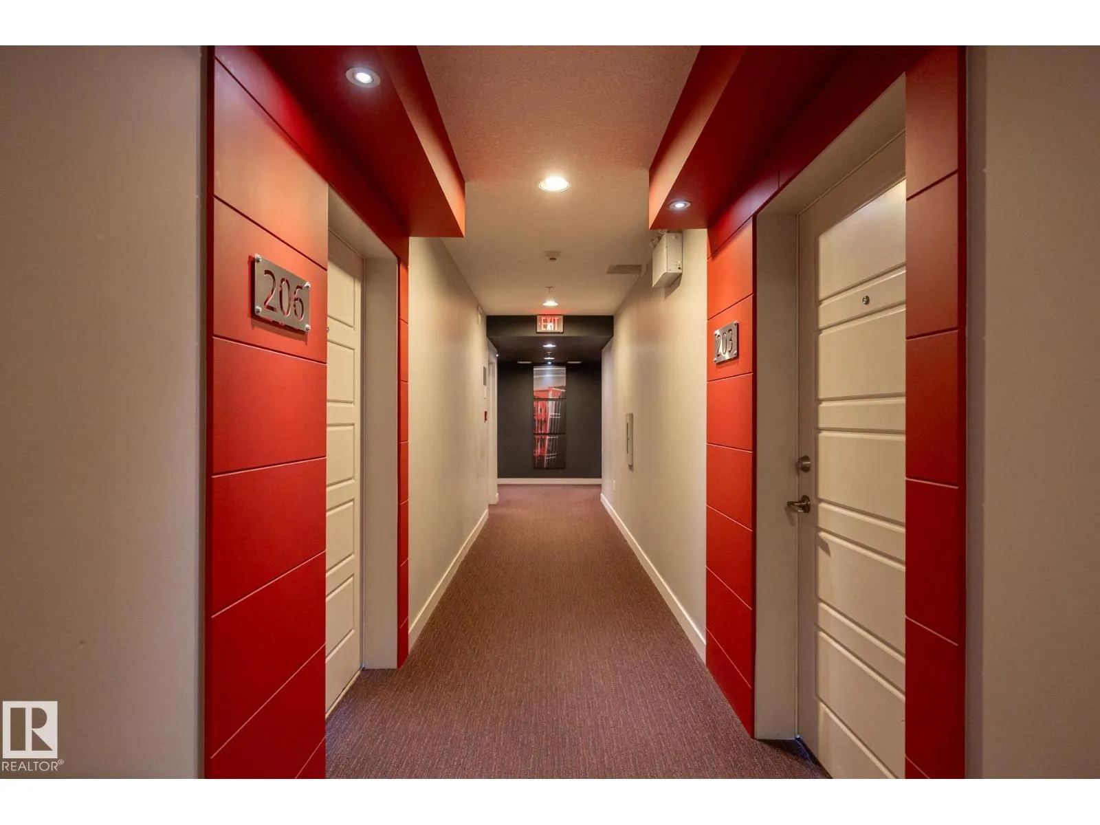 #203 2590 ANDERSON WY SW