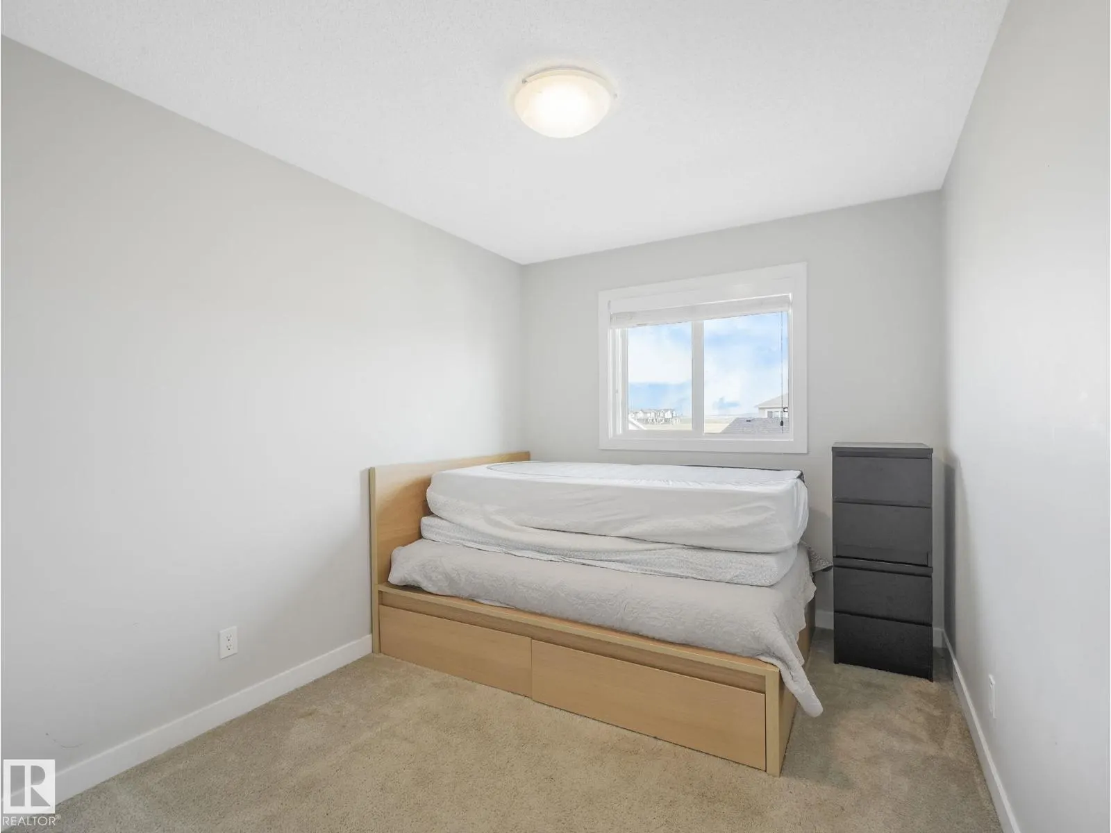 648 LEWIS GREENS DR NW