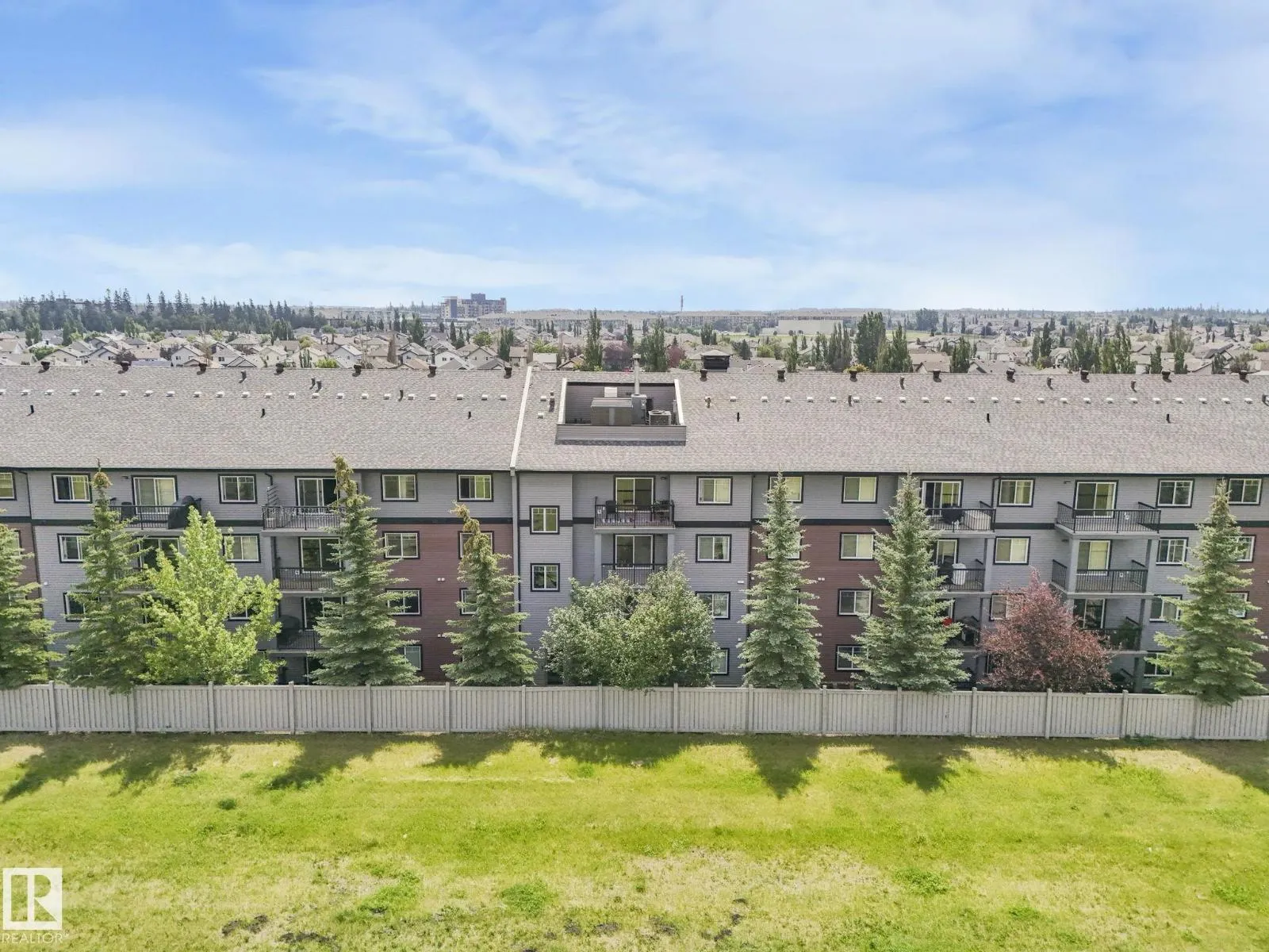 #209 646 MCALLISTER LO SW