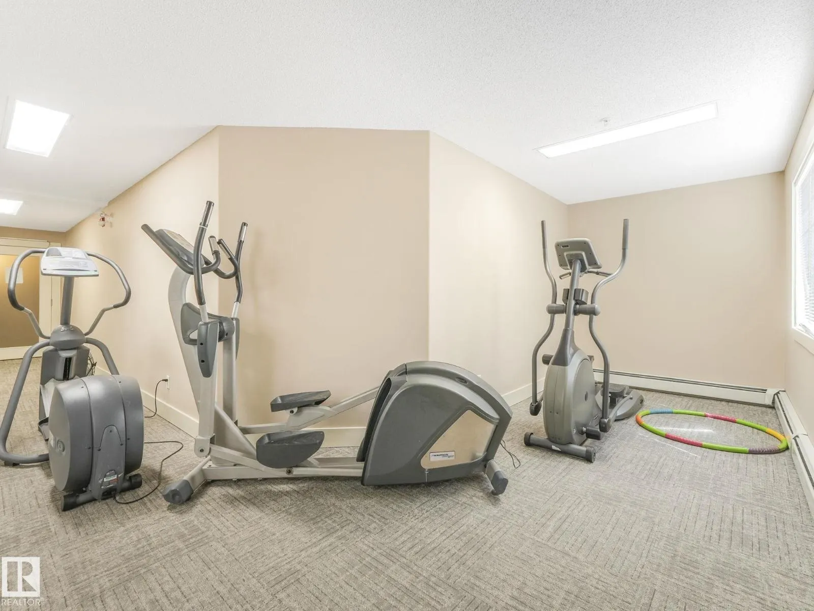 #209 646 MCALLISTER LO SW