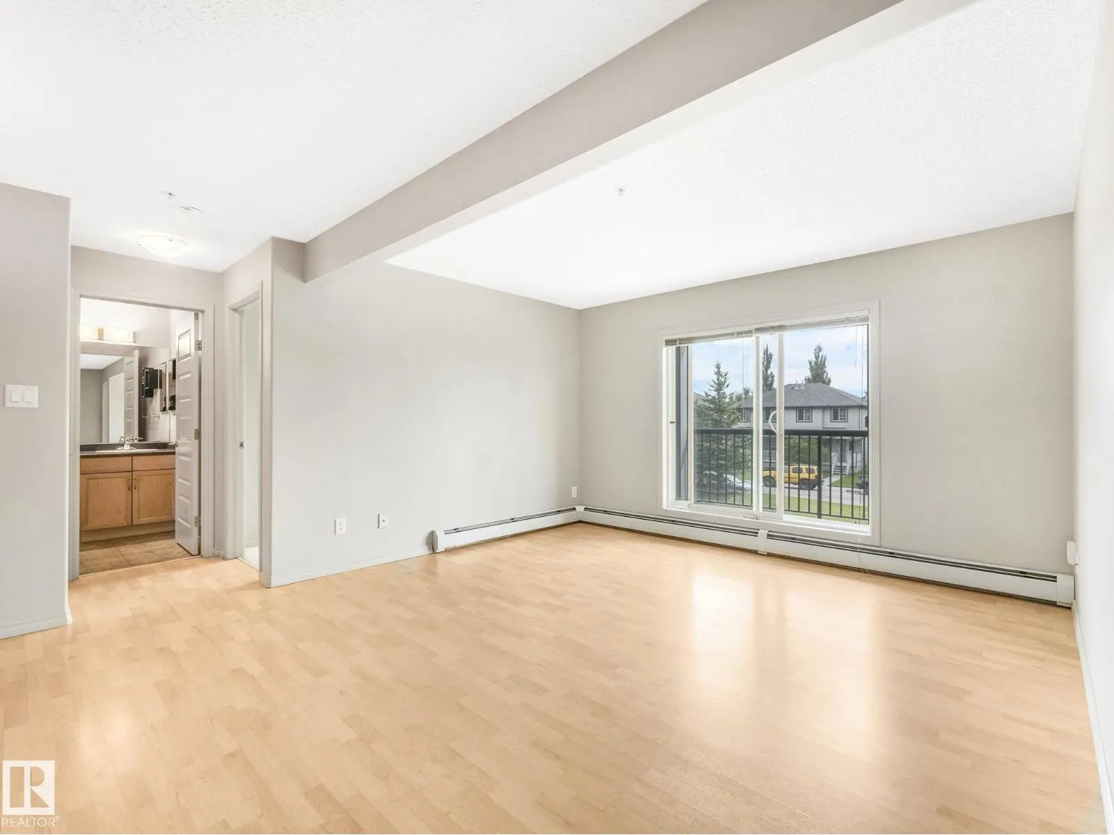 #209 646 MCALLISTER LO SW