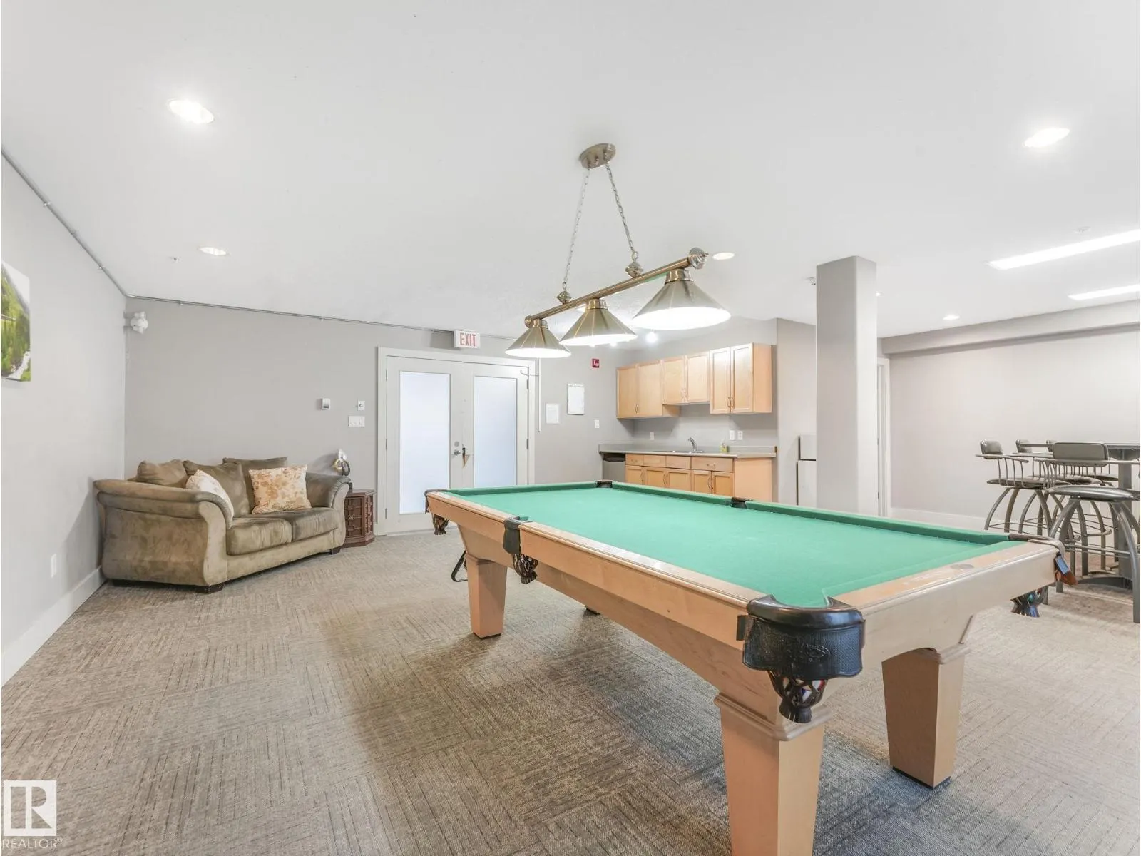 #209 646 MCALLISTER LO SW