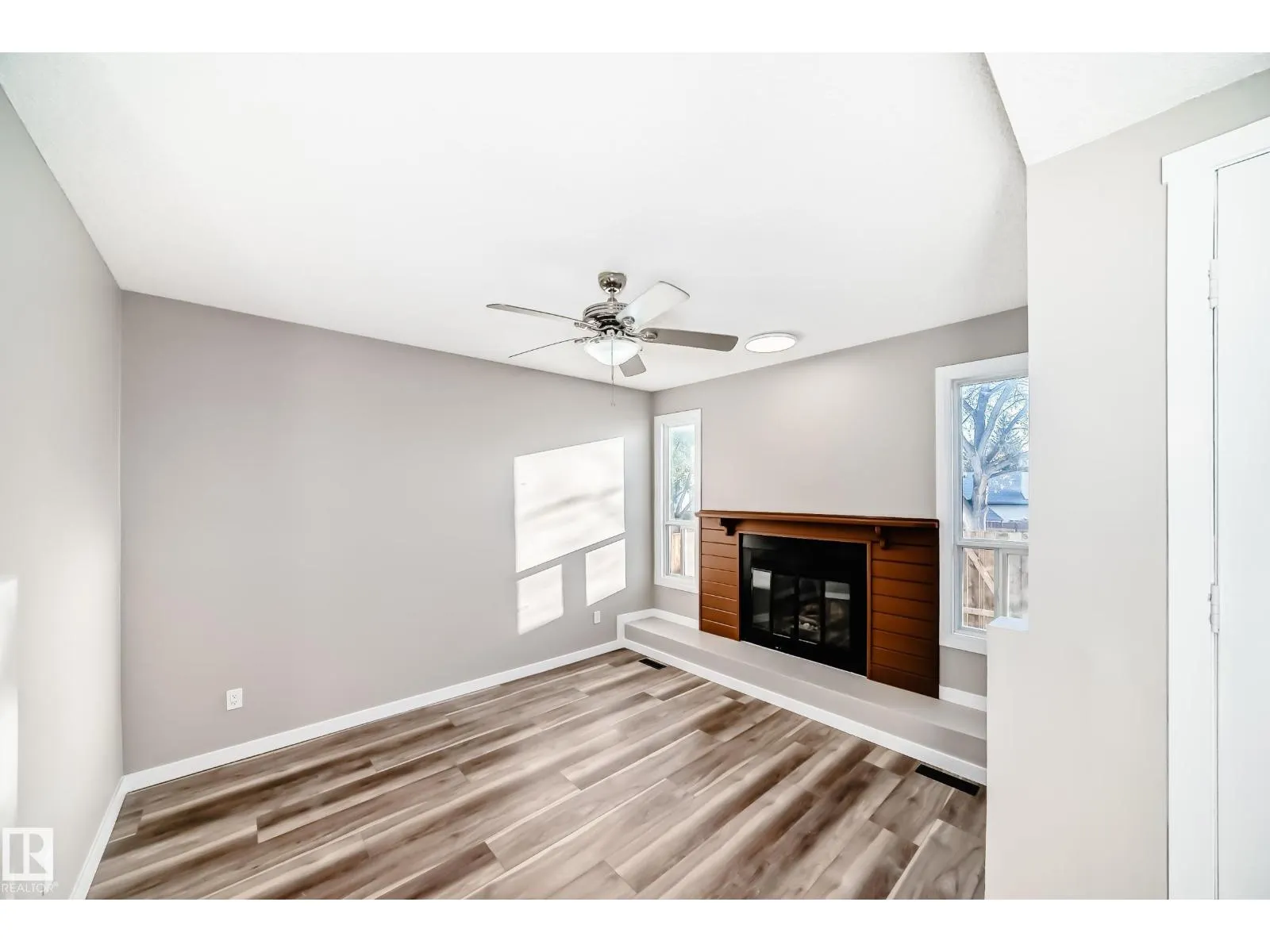 #44 4403 RIVERBEND RD NW