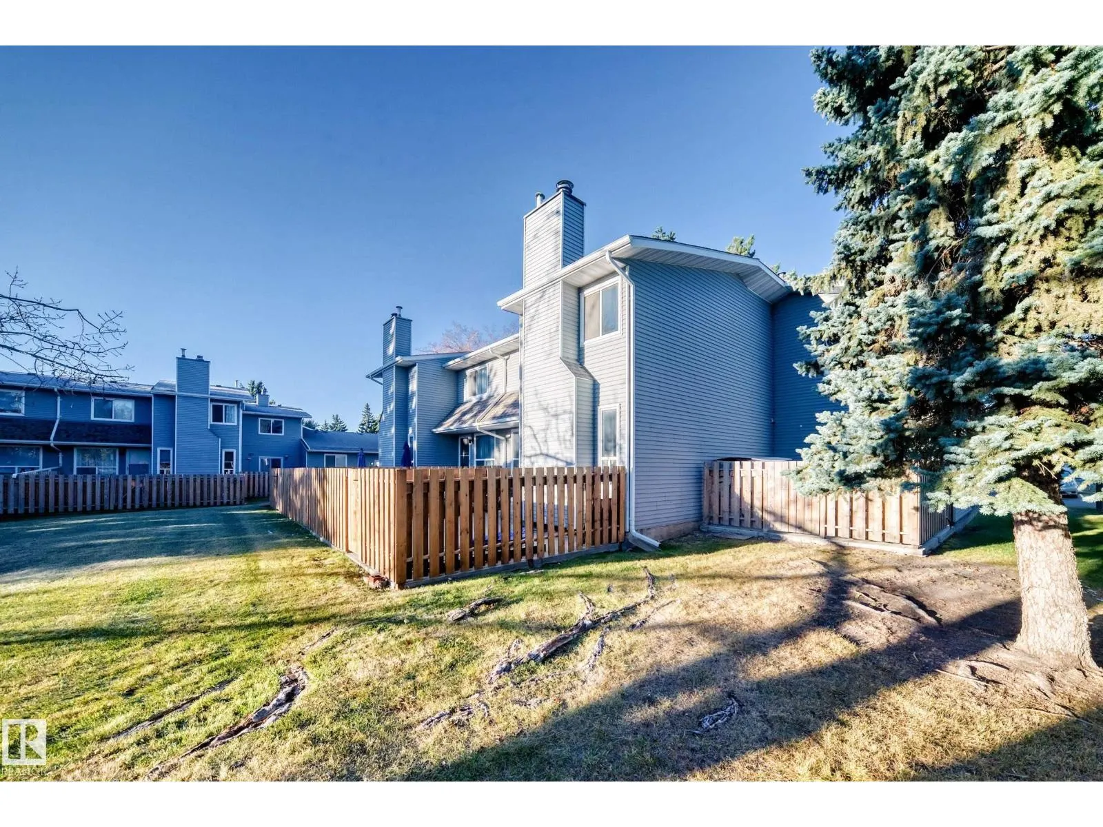 #44 4403 RIVERBEND RD NW