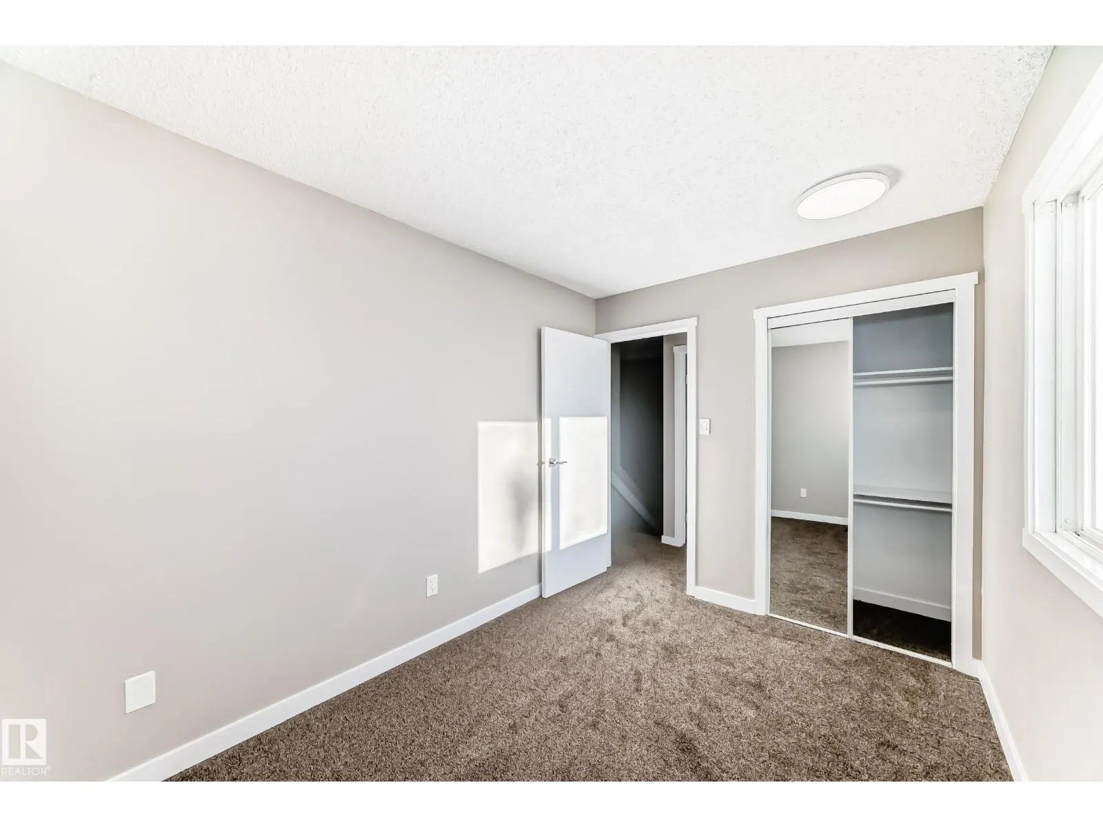 #44 4403 RIVERBEND RD NW