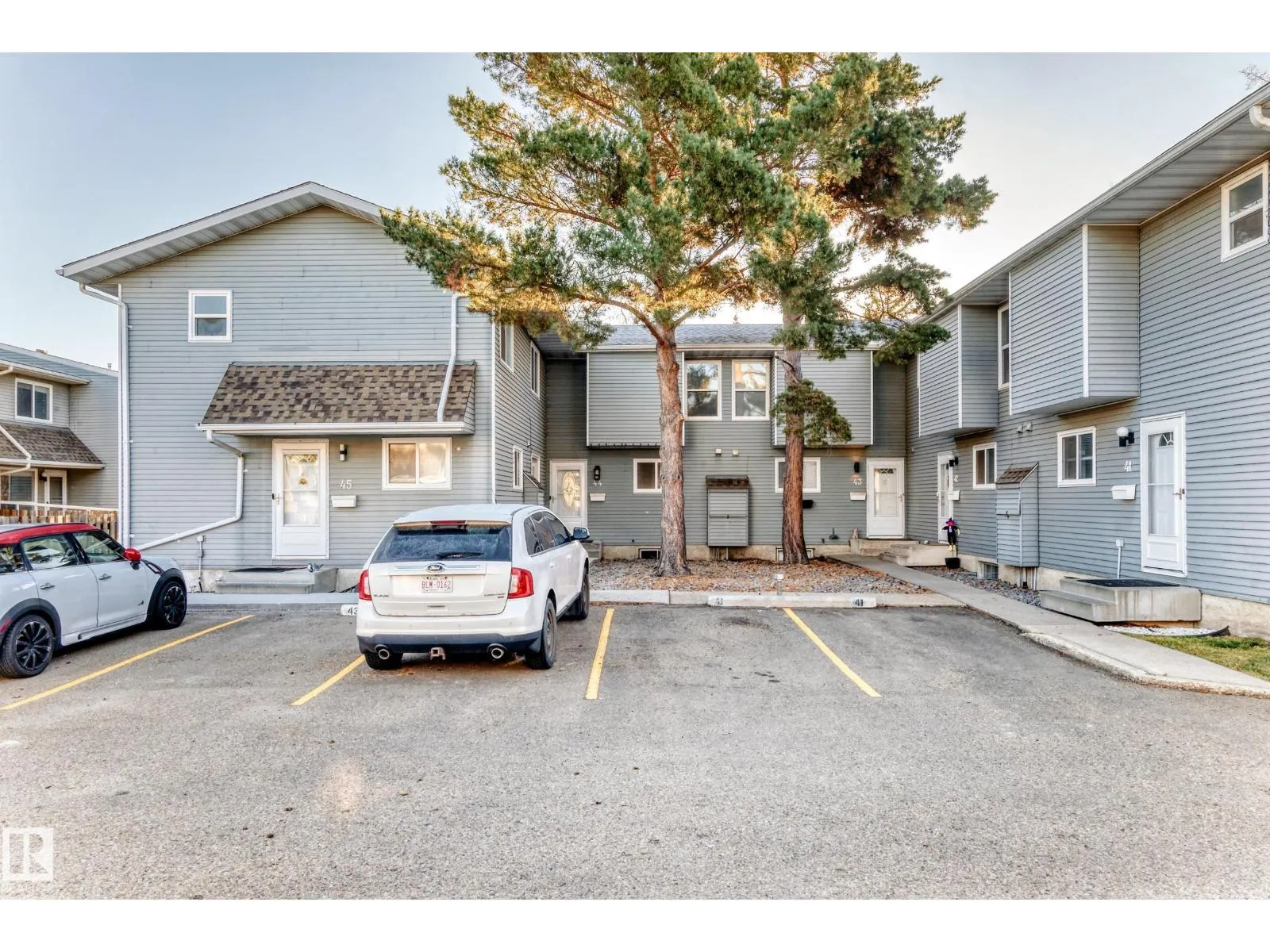 #44 4403 RIVERBEND RD NW