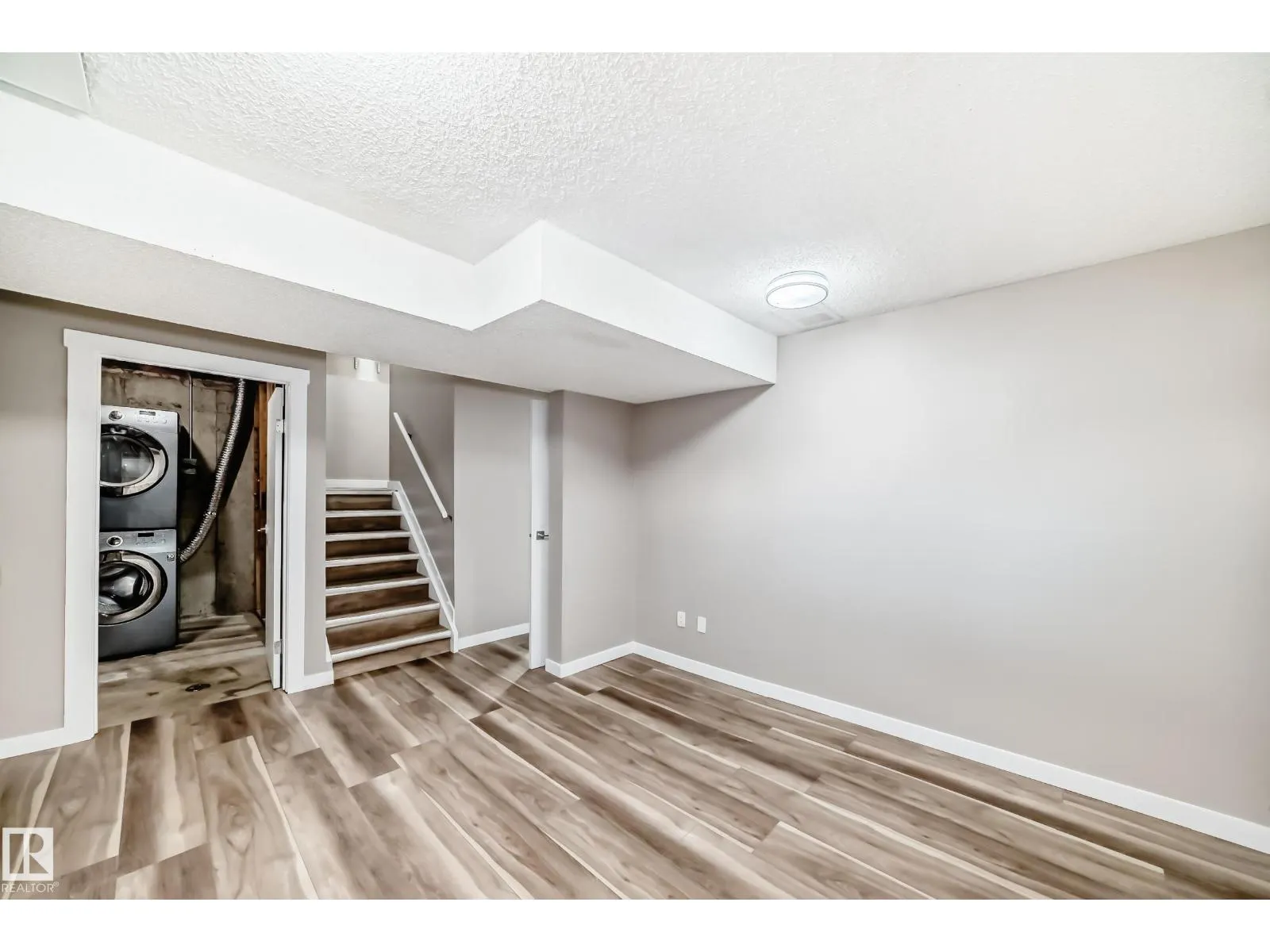 #44 4403 RIVERBEND RD NW