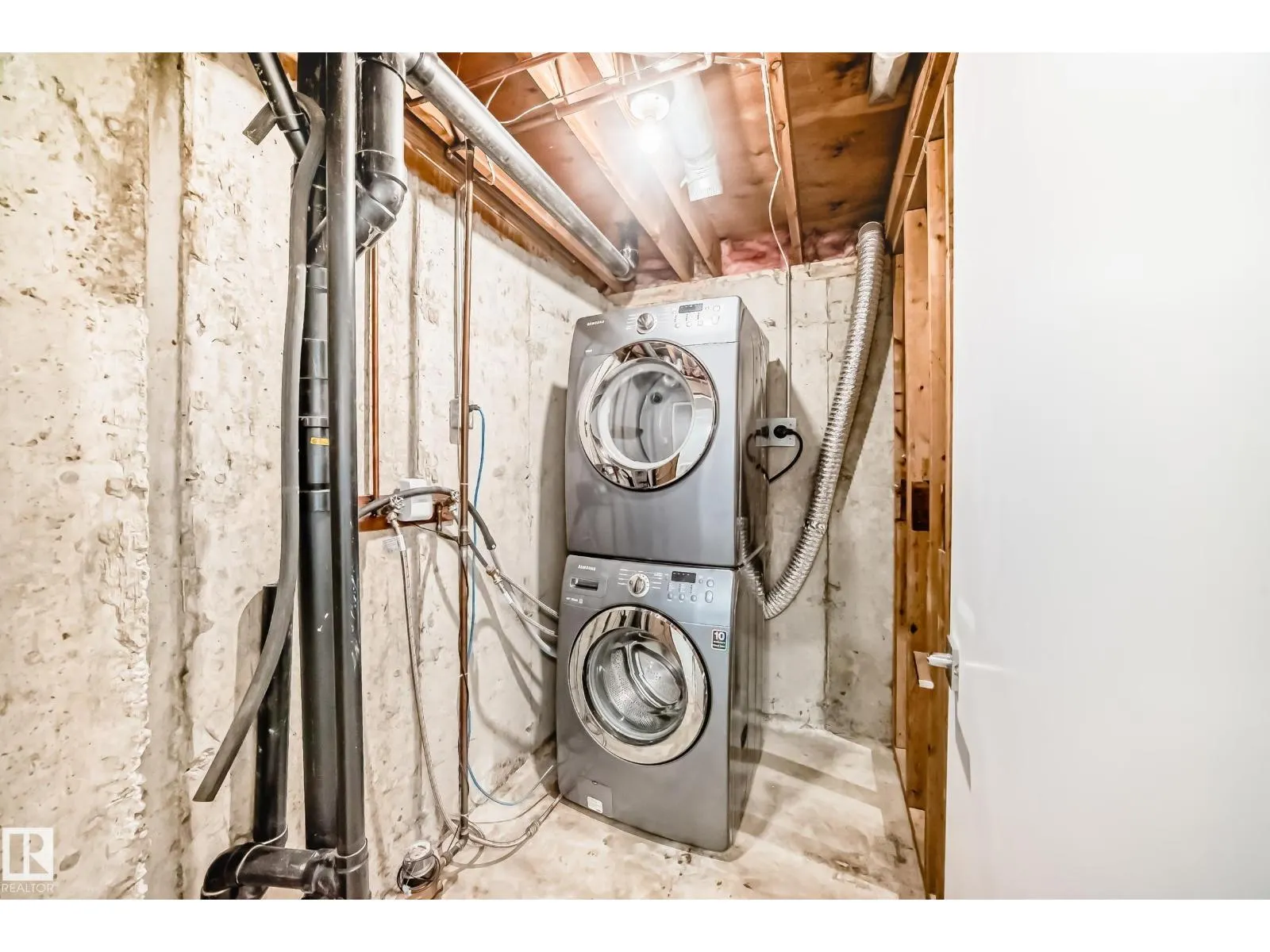 #44 4403 RIVERBEND RD NW