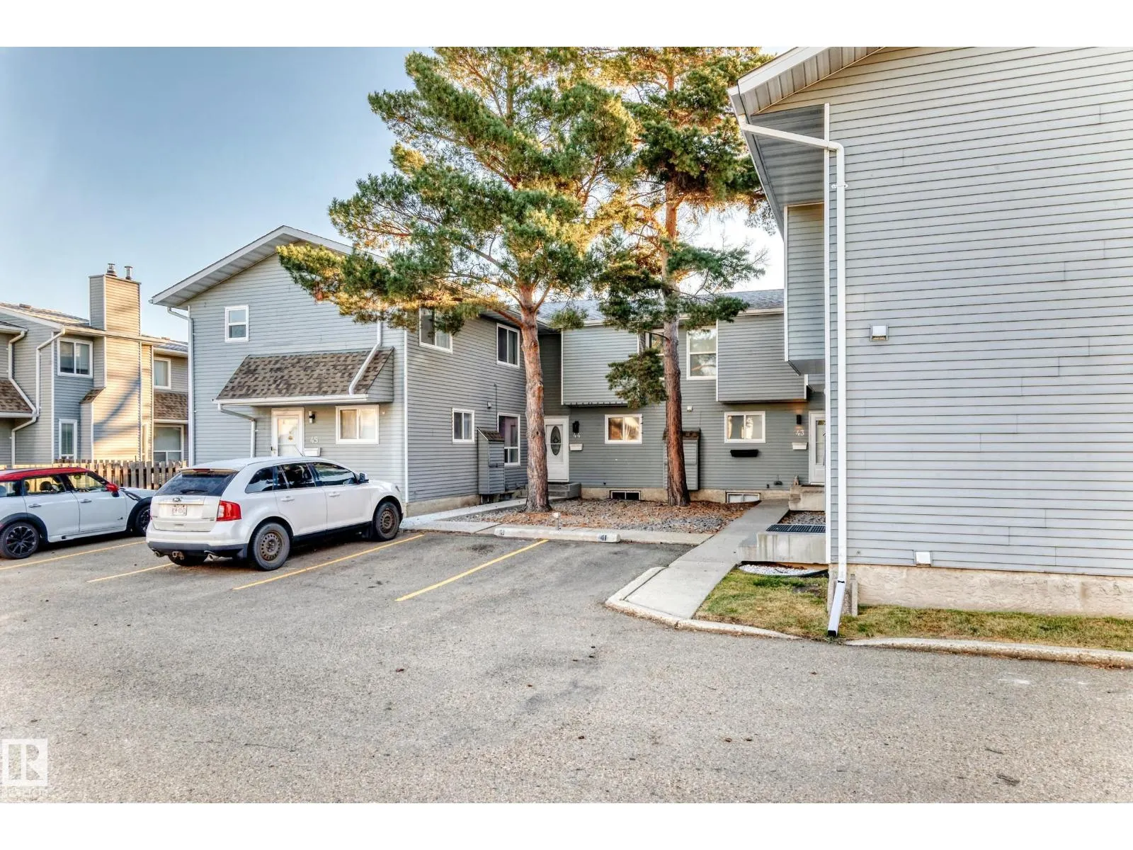 #44 4403 RIVERBEND RD NW