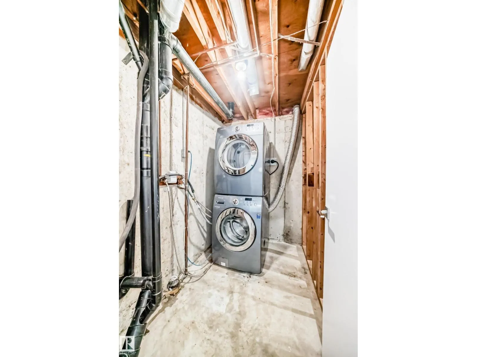 #44 4403 RIVERBEND RD NW