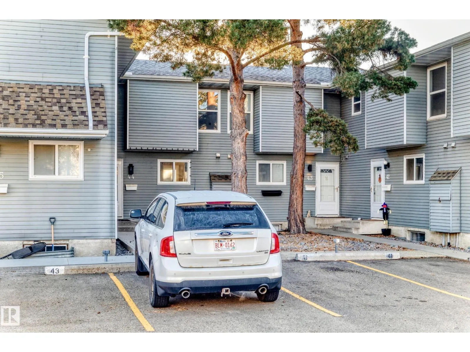 #44 4403 RIVERBEND RD NW