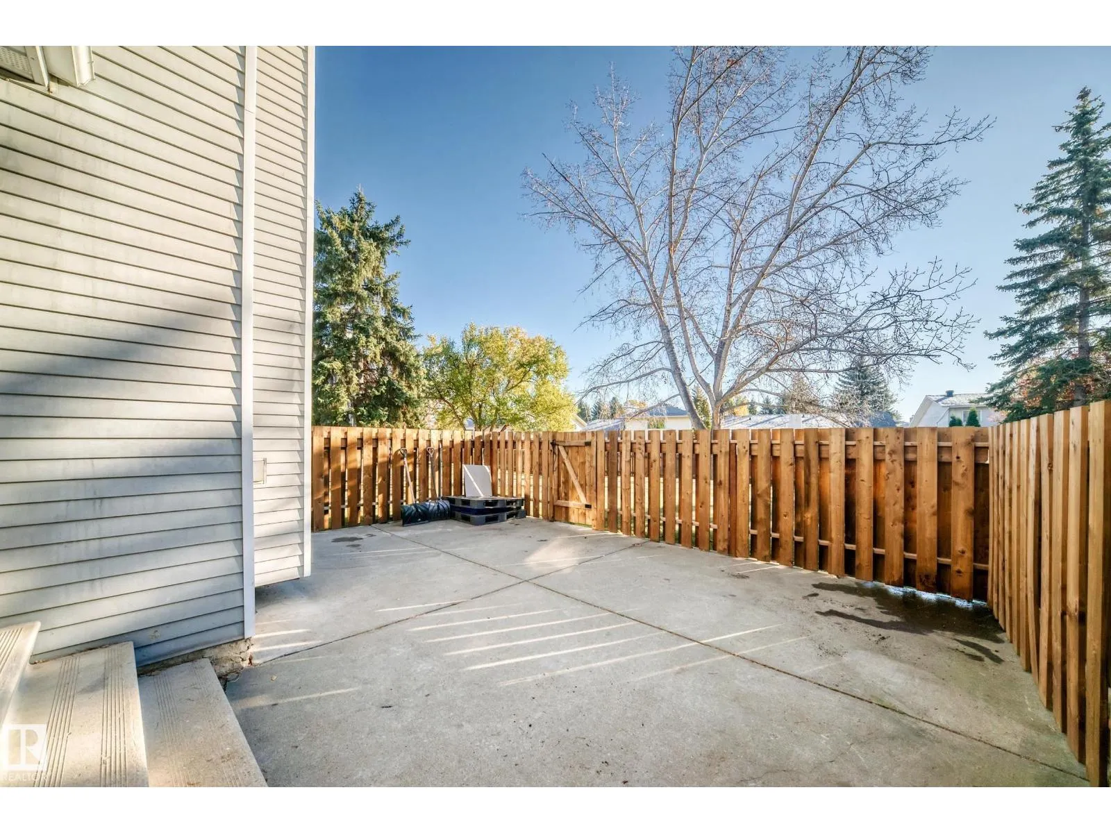 #44 4403 RIVERBEND RD NW