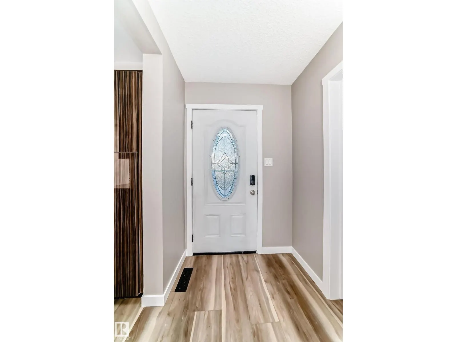 #44 4403 RIVERBEND RD NW