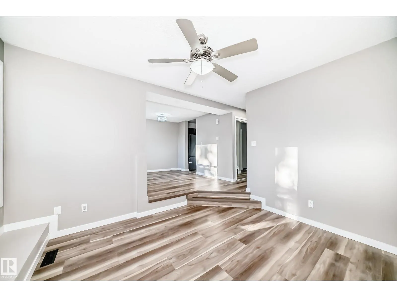 #44 4403 RIVERBEND RD NW