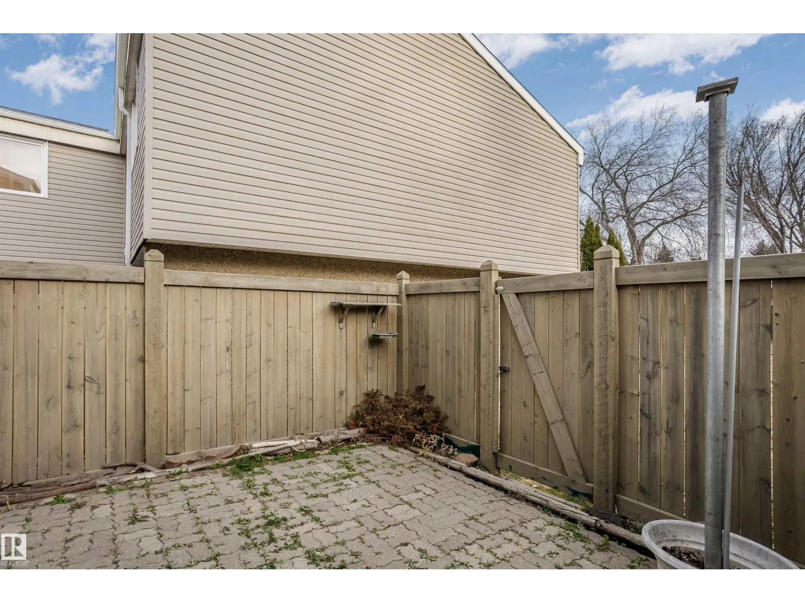 14831D RIVERBEND RD NW