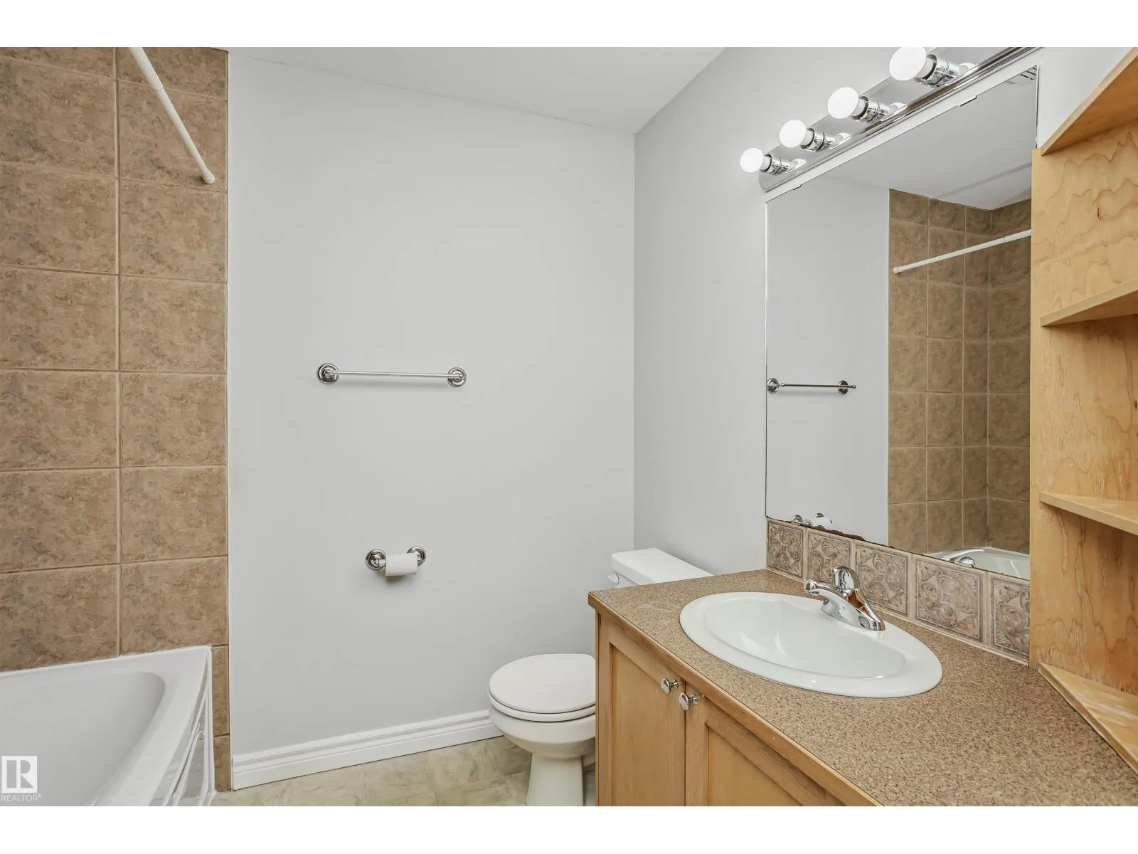 14831D RIVERBEND RD NW