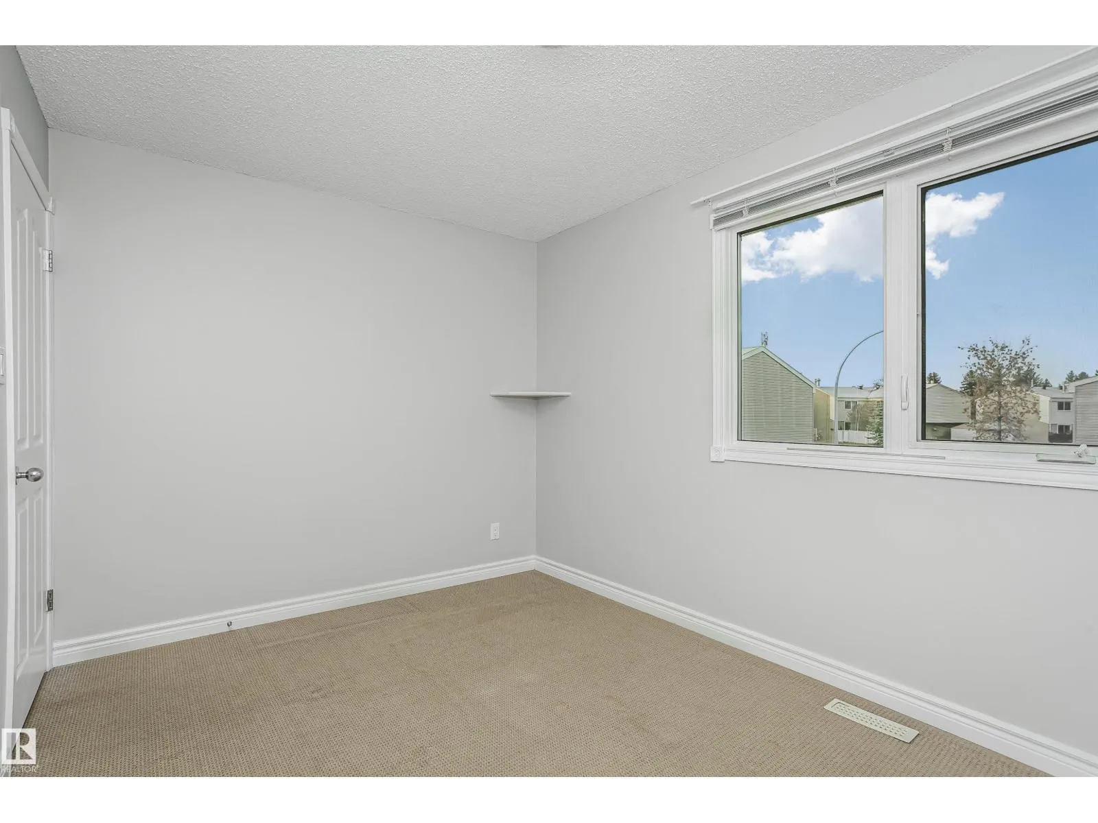 14831D RIVERBEND RD NW