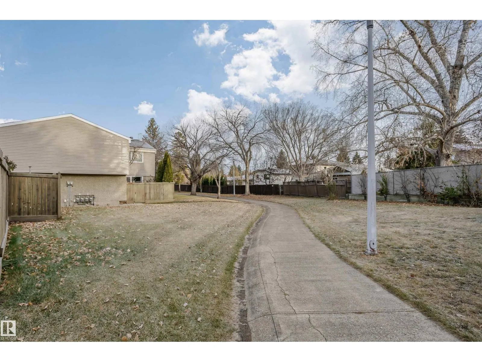 14831D RIVERBEND RD NW