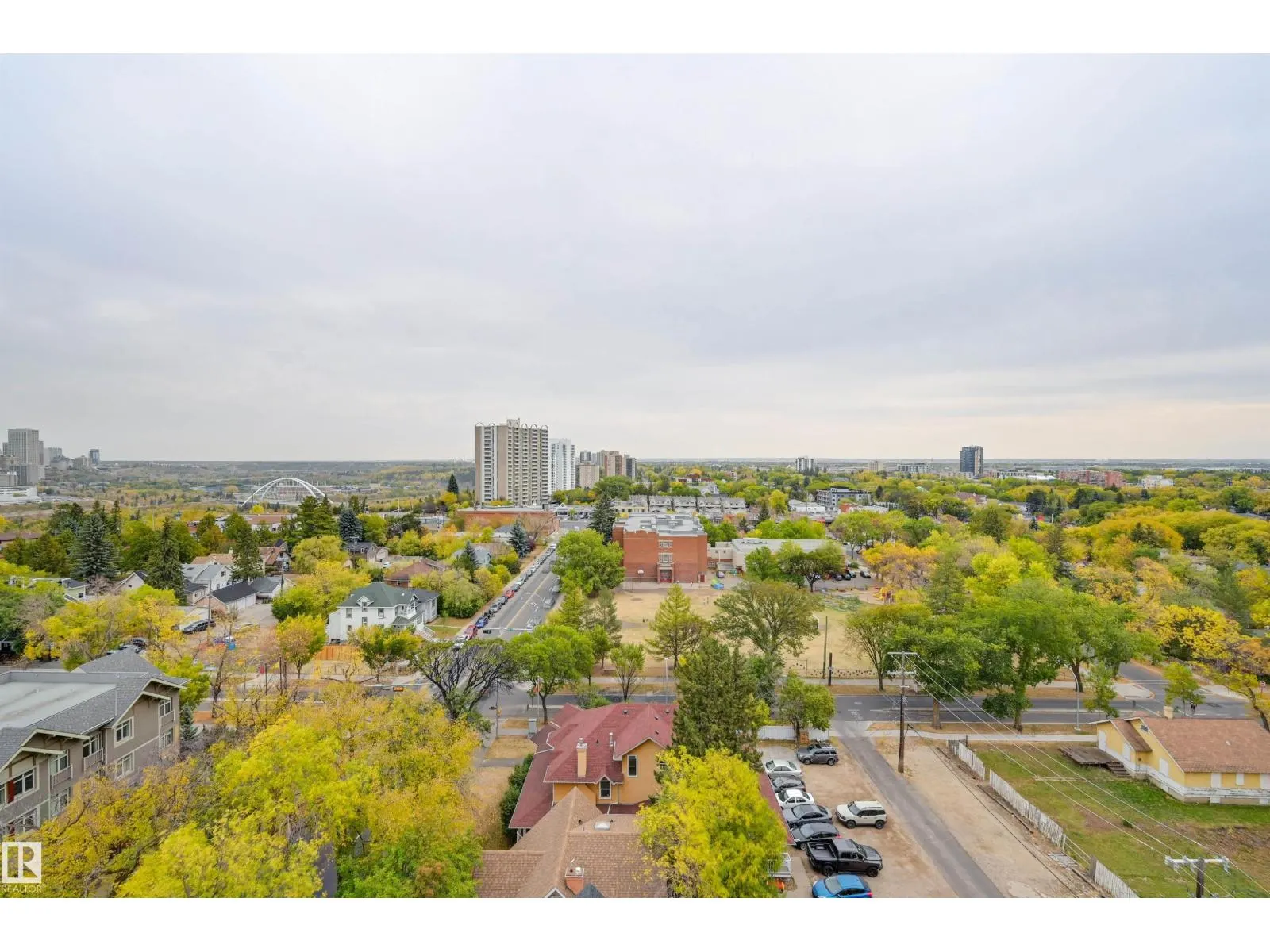 #1204 11027 87 AV NW