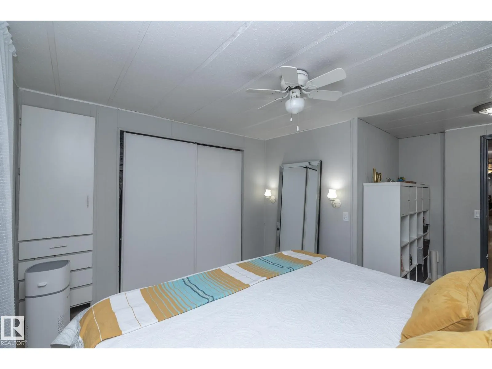 1011 West Mount CR NW