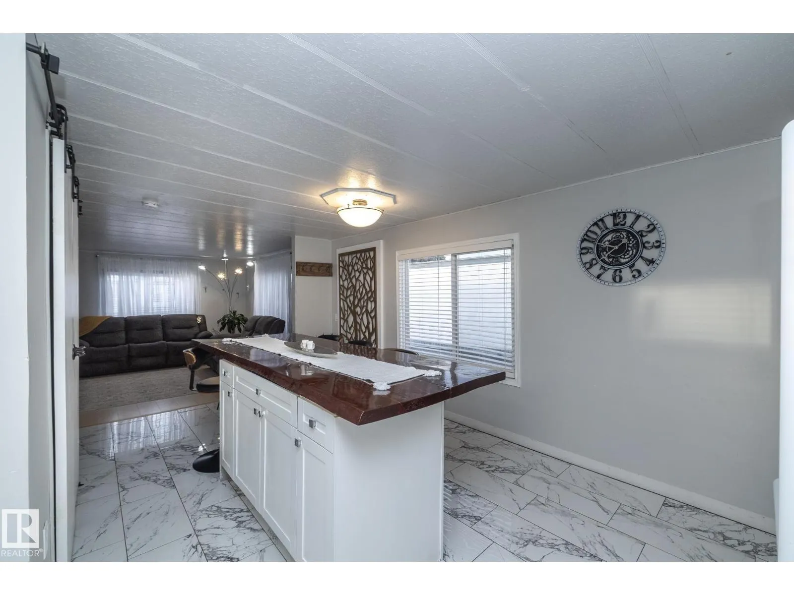 1011 West Mount CR NW