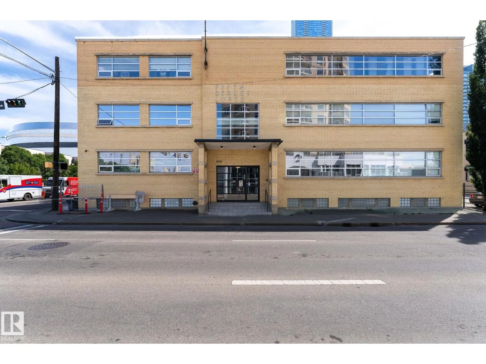 #201 10355 105 ST NW