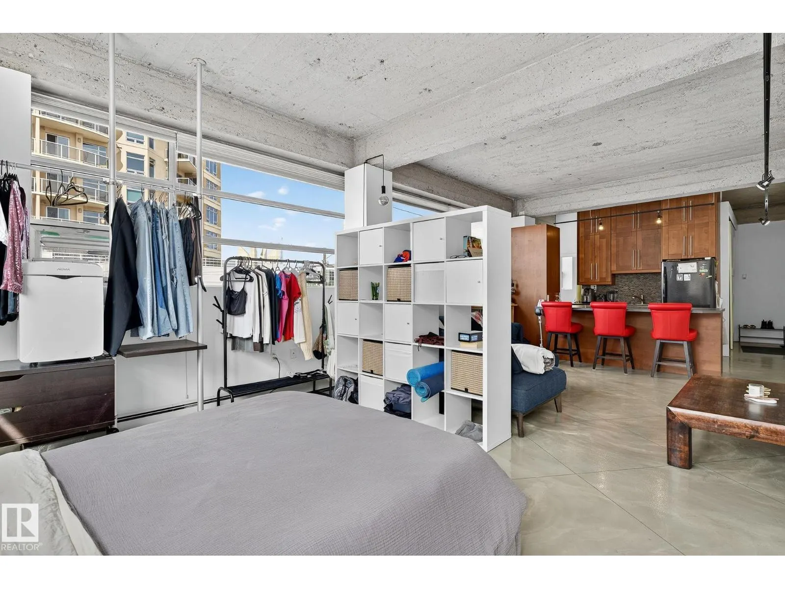 #201 10355 105 ST NW