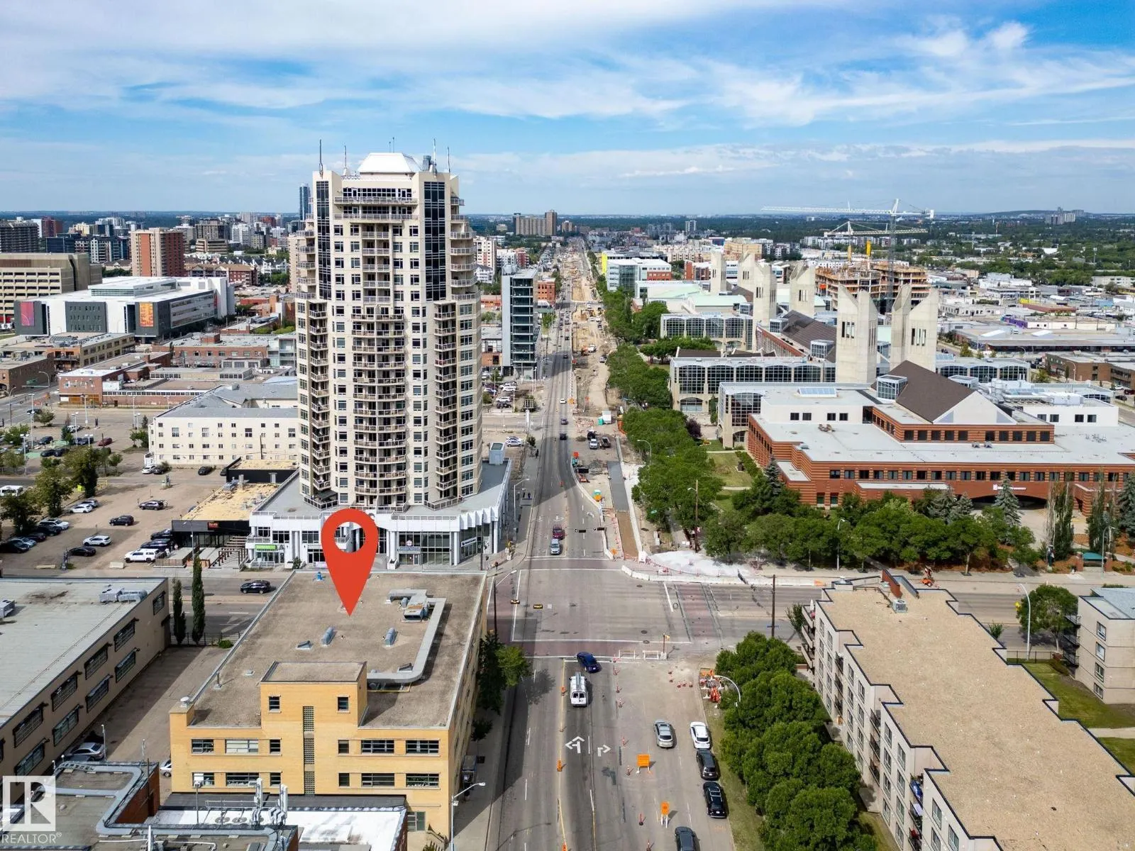 #201 10355 105 ST NW