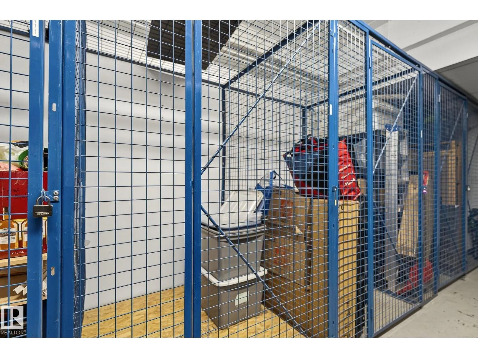 #201 10355 105 ST NW