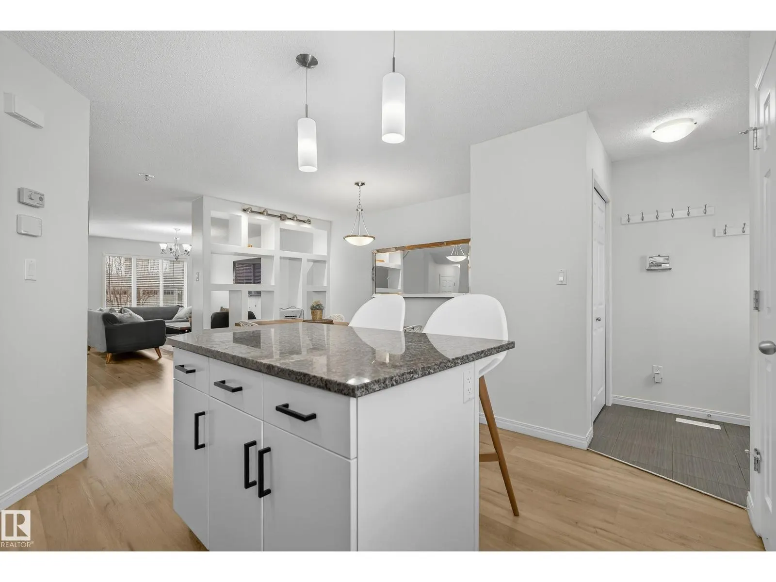 5194 CRABAPPLE LINK LI SW