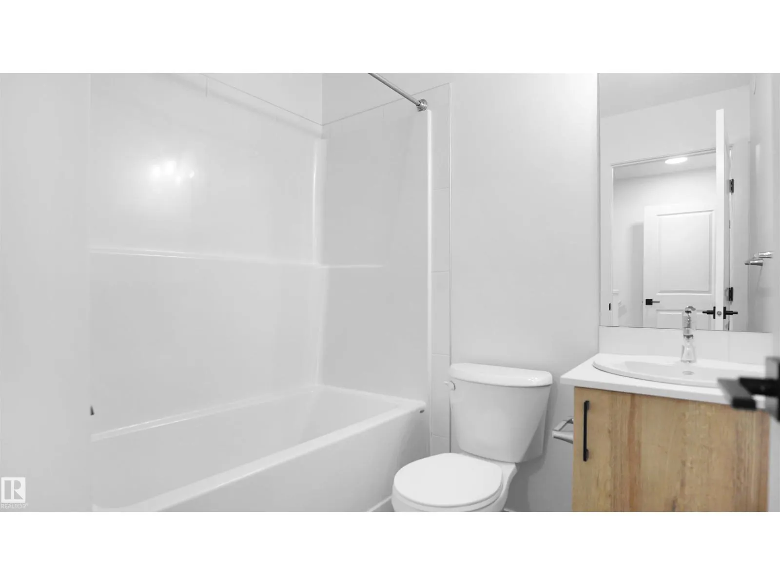 #19 29 Airport RD NW