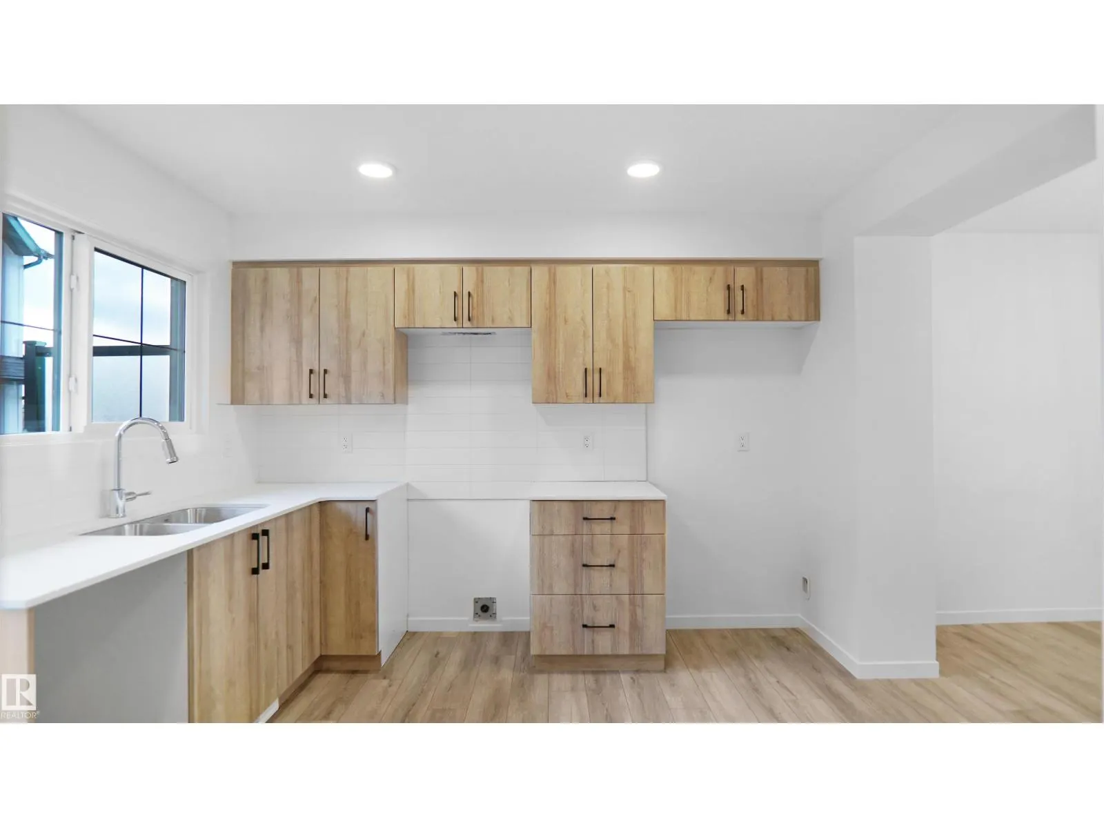 #19 29 Airport RD NW