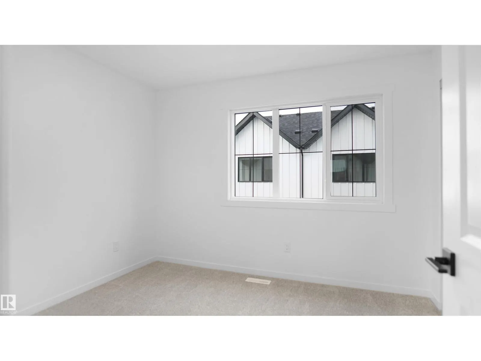 #19 29 Airport RD NW