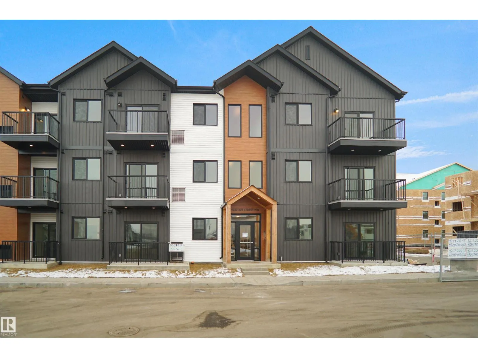 #101 9207 228 ST NW