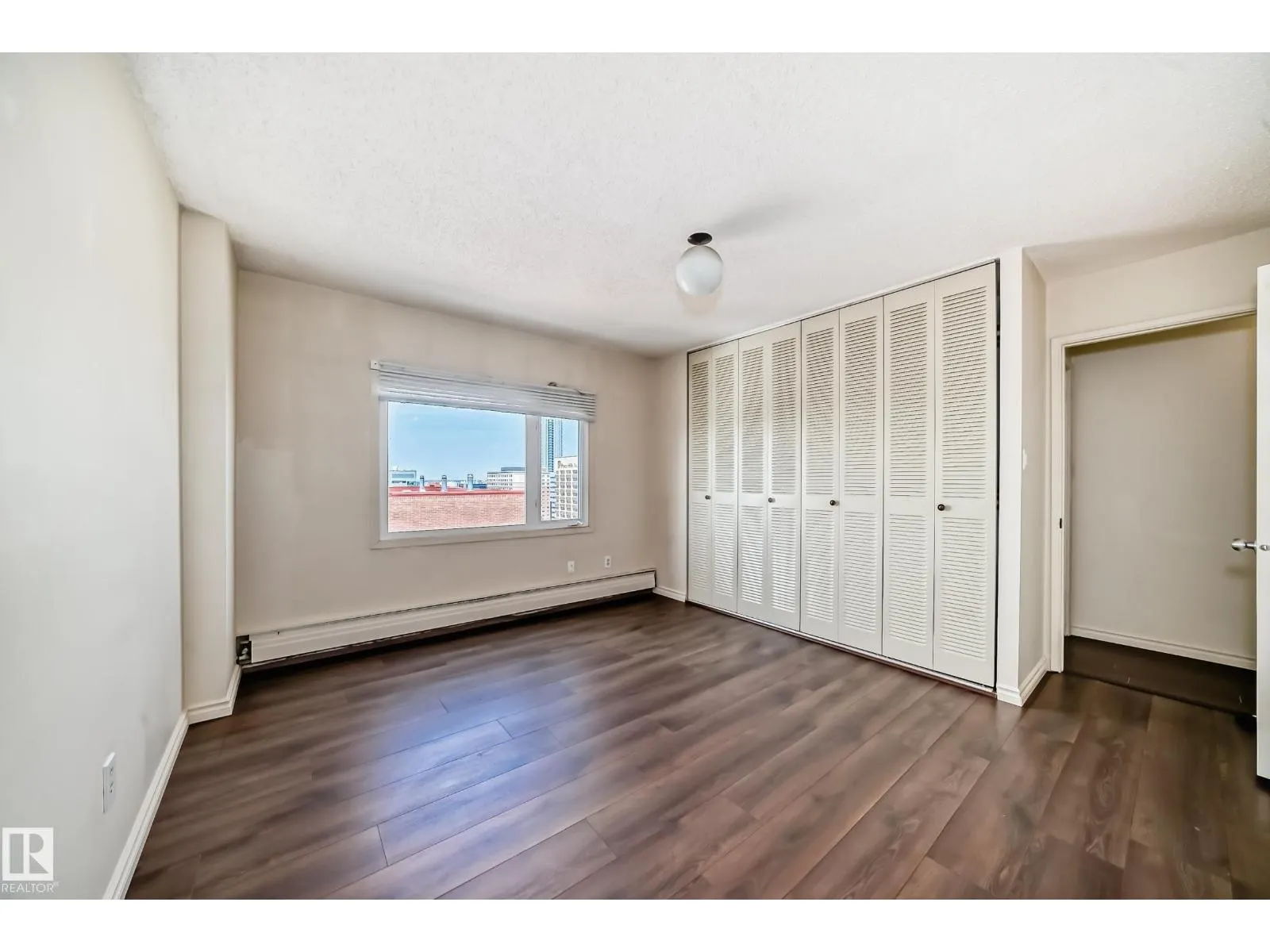 #1601 9909 110 ST NW