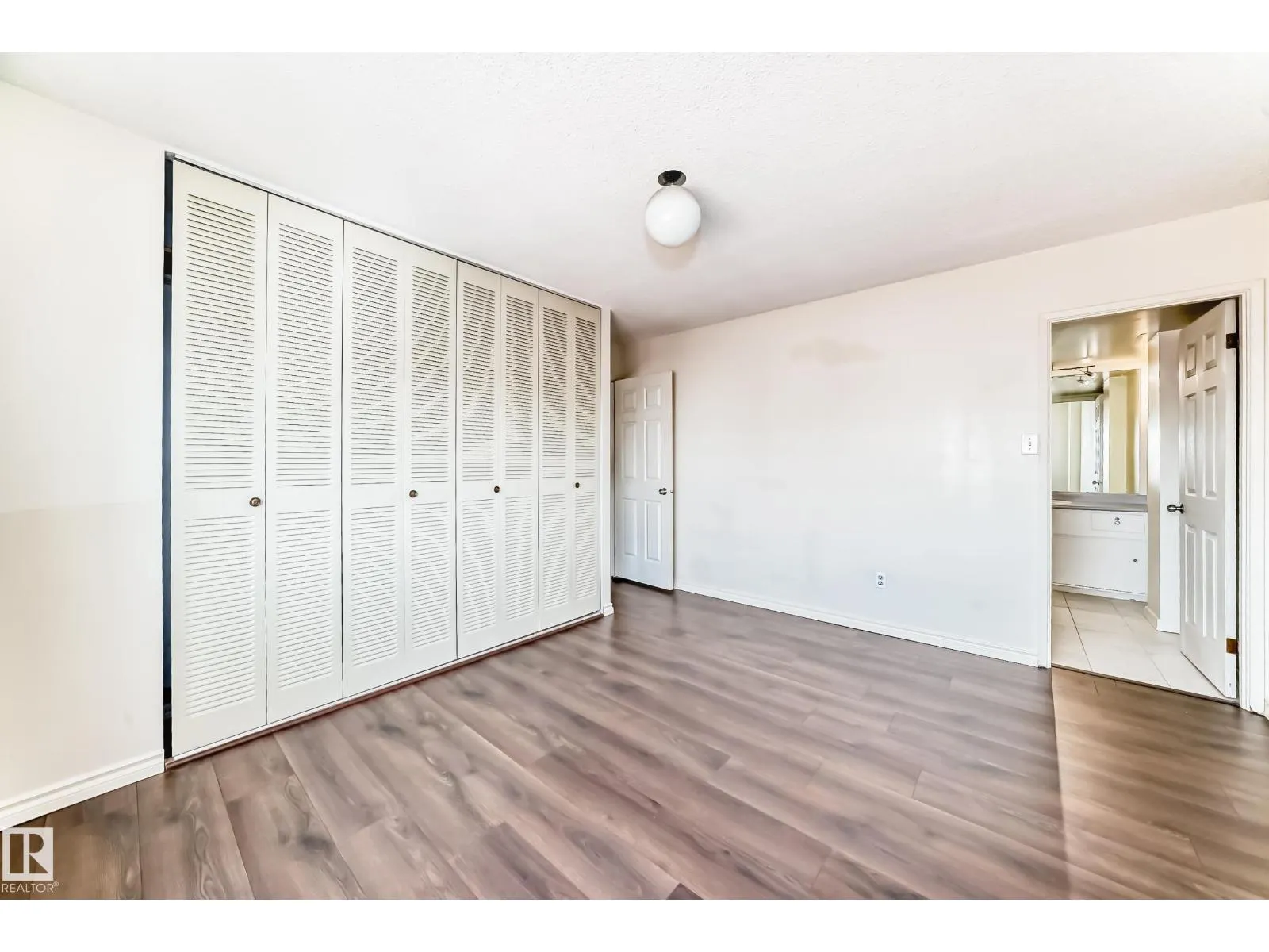 #1601 9909 110 ST NW