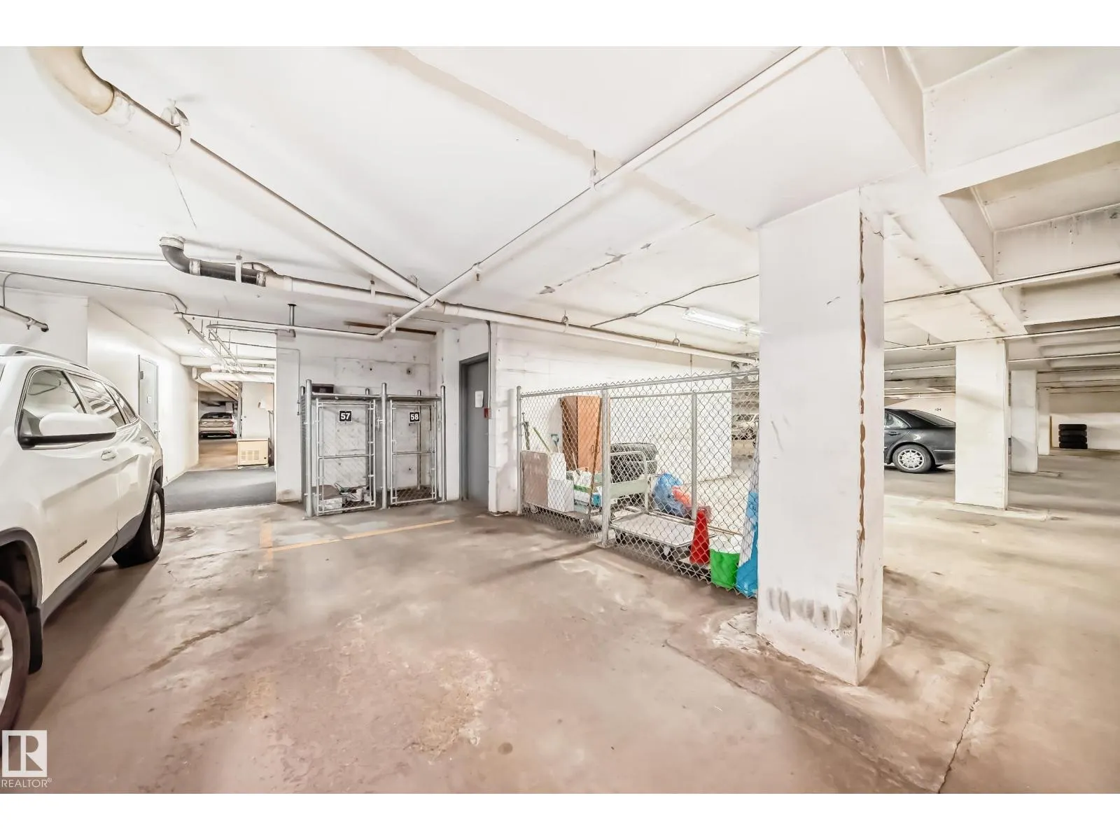 #1601 9909 110 ST NW